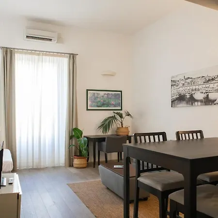 Santa Croce Charming Apartament Florencja